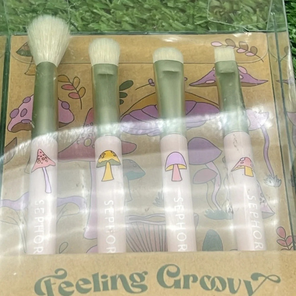 🎉HOST PICK x 2🎉SEPHORA COLLECTION Feeling Groovy Mini Eye Brush Set, LTD EDITION - Picture 5 of 9